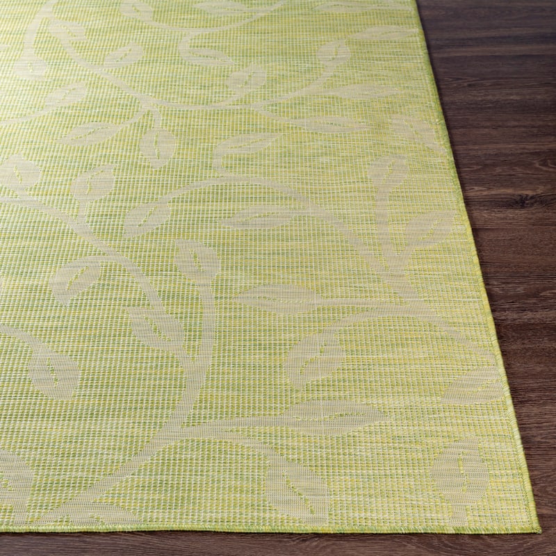 Artistic Weavers Otis Indoor / Outdoor Floral Area Rug