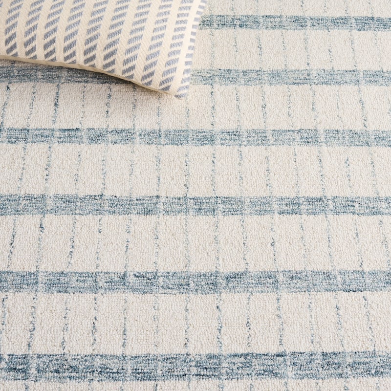 SAFAVIEH Handmade Genre Poliana Wool Rug