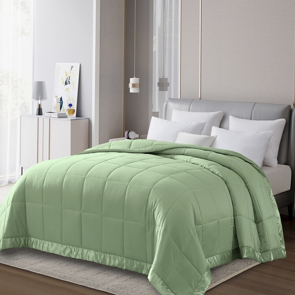 Microfiber down outlet alternative blanket