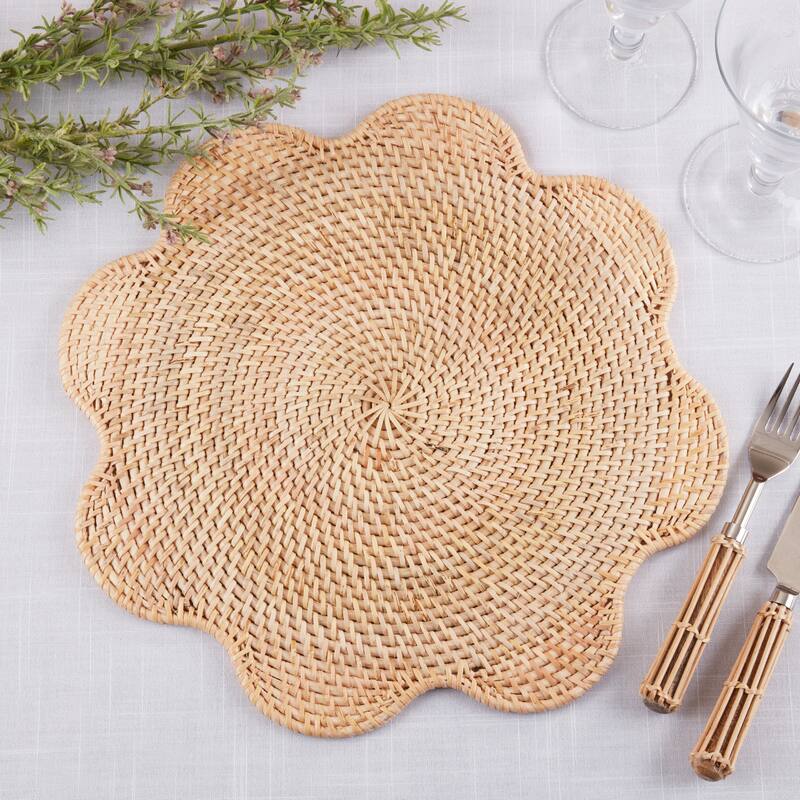 Scalloped Rattan Round Placemats (Set of 4) - Handwoven Natural Fiber Design for Dining, Entertaining & Table Settings, 15"