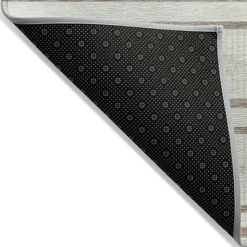 Machine Washable Indoor/ Outdoor Diamond Stripe Chantille Rug
