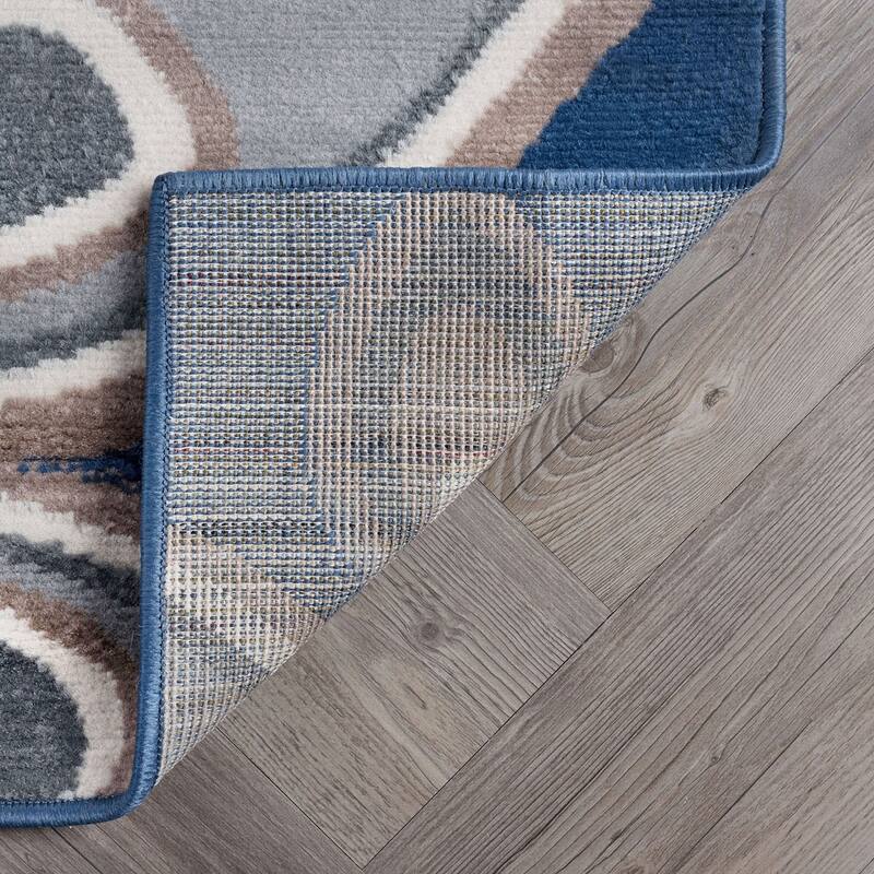 Hamilton Transitional Floral Indoor Area Rug
