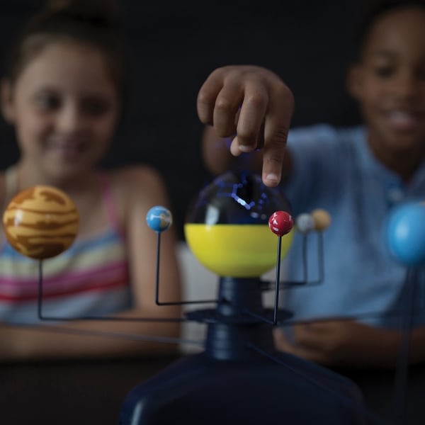 educational insights geosafari motorized solar system science kit