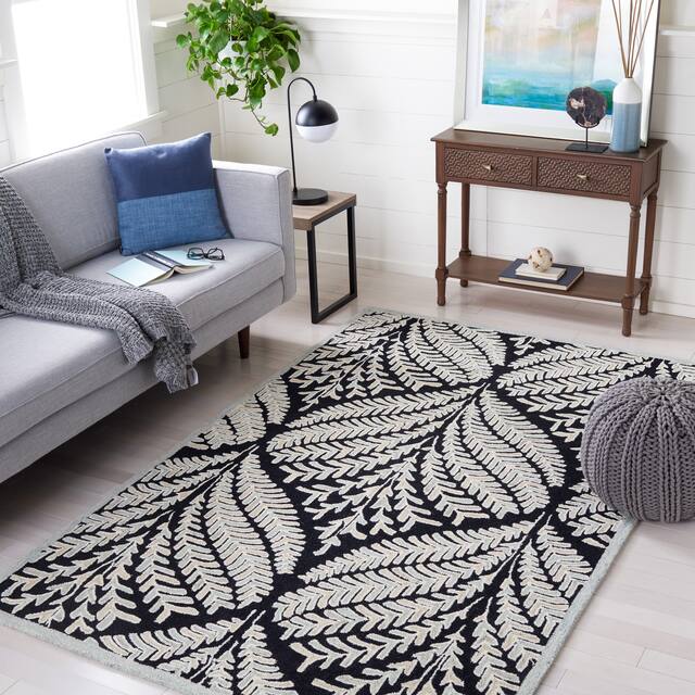 SAFAVIEH Handmade Capri Ilianka Wool Rug - 3' x 5' - Black/Ivory
