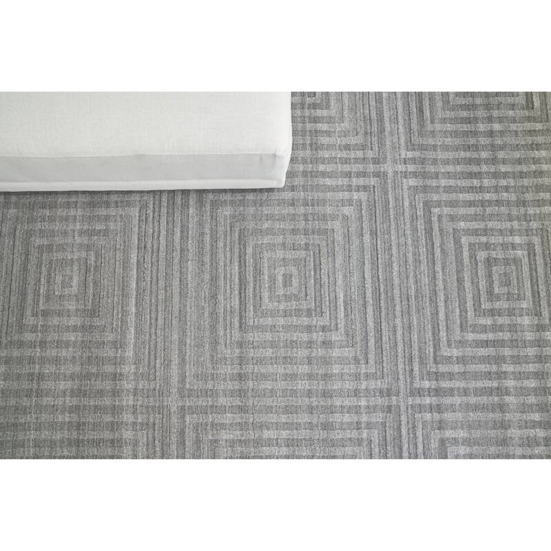 EXQUISITE RUGS Castelli Hand-loomed Bamboo Silk/Wool Grey Area Rug.