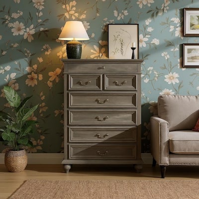7 Drawer Dressers, with 3 Different Sizes Drawers