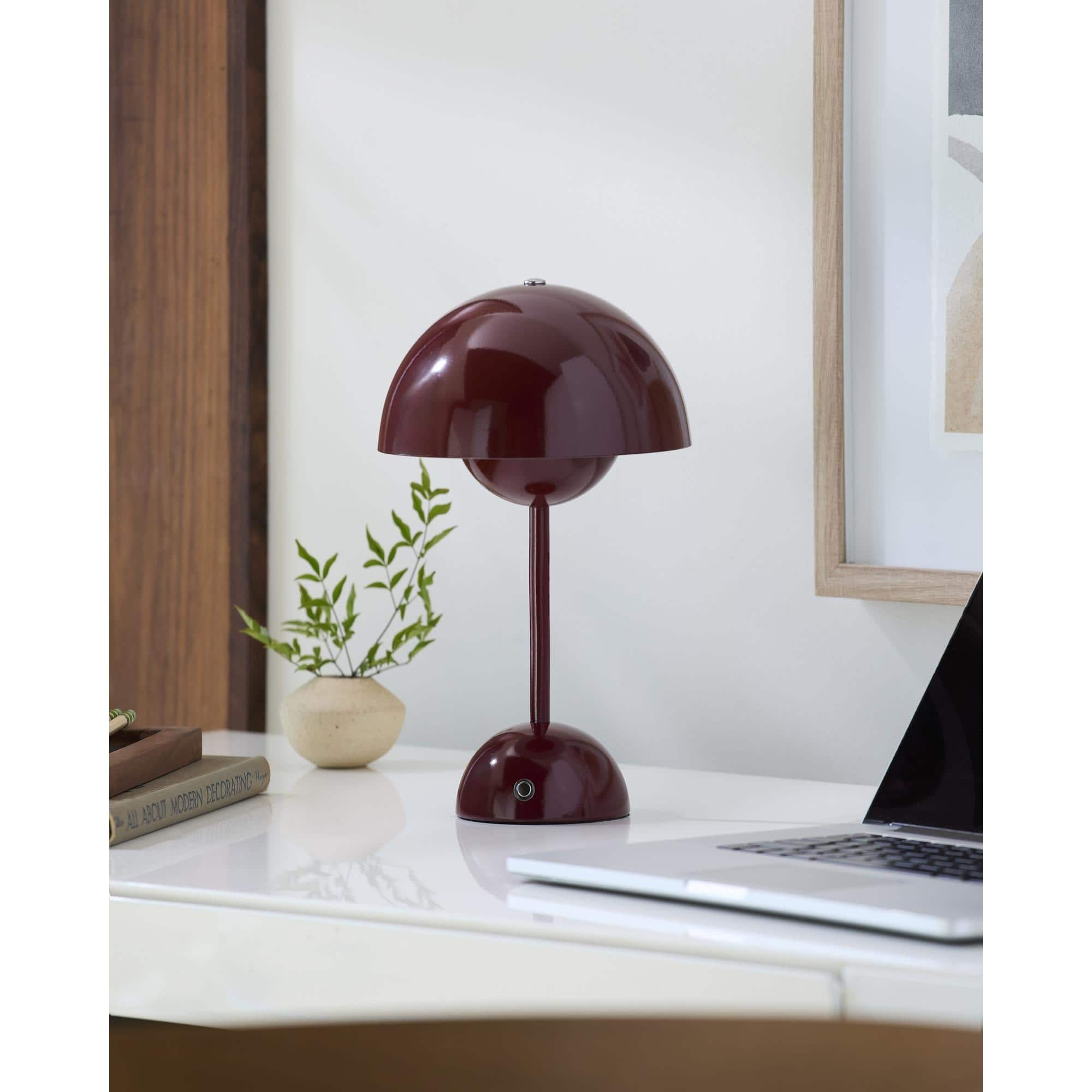 Option Dark Red