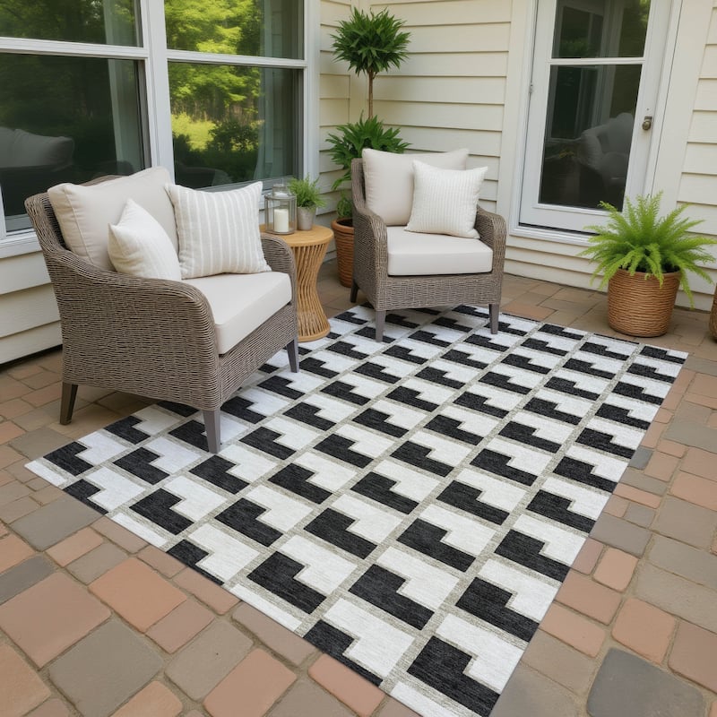 Machine Washable Indoor/ Outdoor Modern Cody Chantille Rug - Black - 8' x 10'