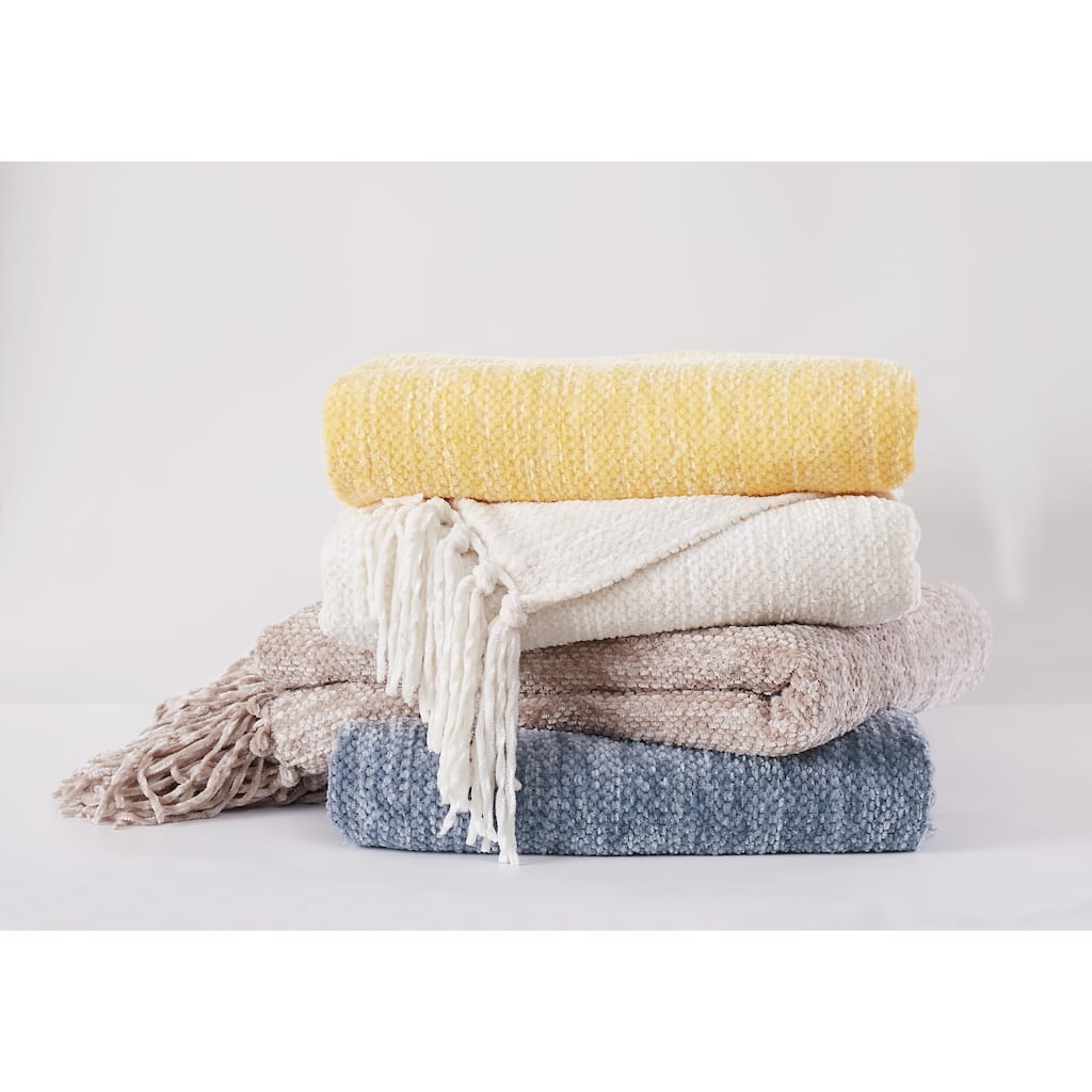 Vince Camuto Chenille 50x60 Throw