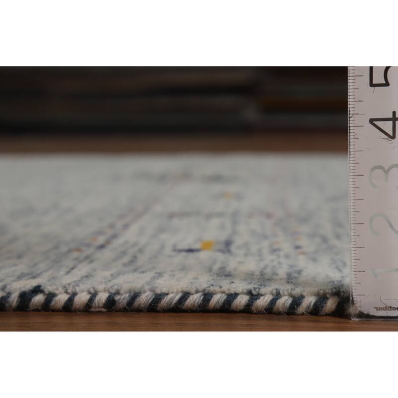 Hand Knotted Oriental 100% Wool Carpet Tribal Animal Pictorial Beige & Ivories Gabbeh Area Rug - 7' 10'' X 5' 5''