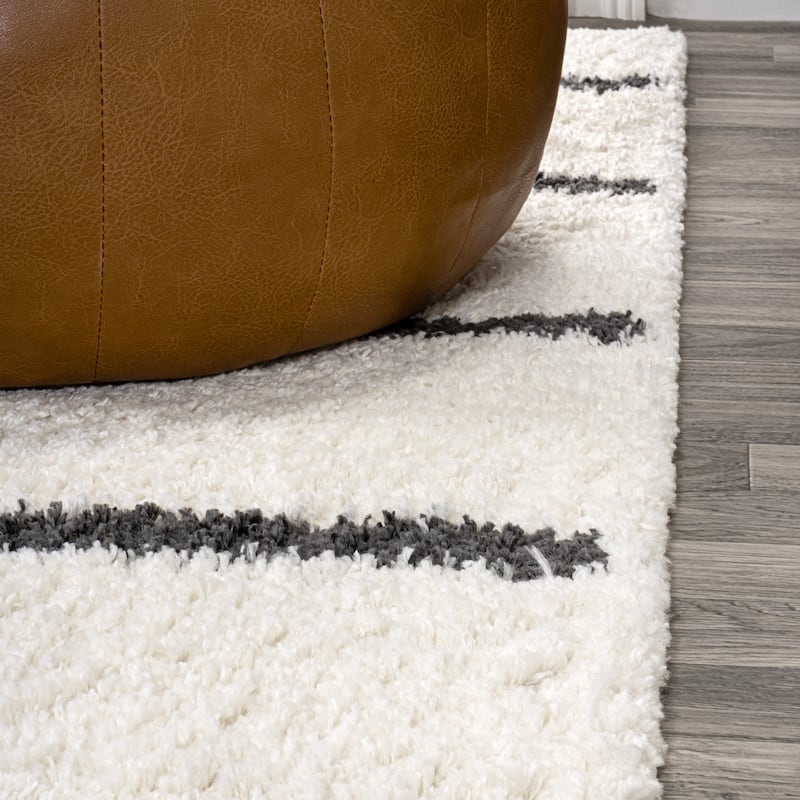 JONATHAN Y Cristo Berber Stripe Shag Area Rug
