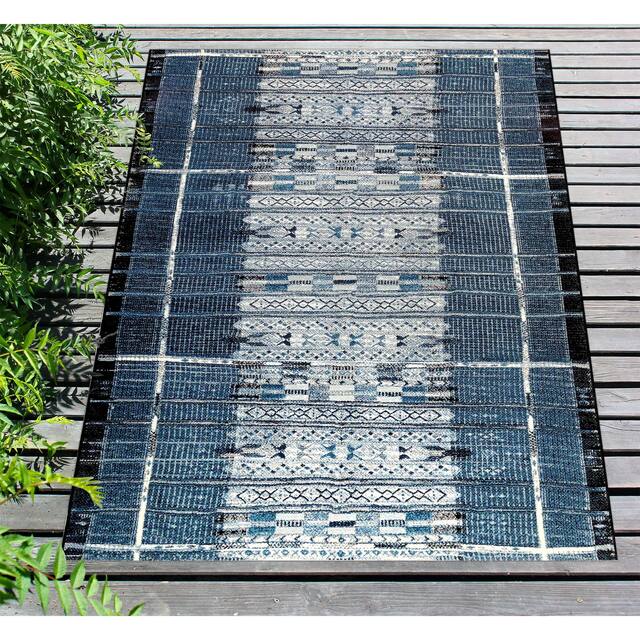 Liora Manne Marina Tribal Stripe Indoor/Outdoor Rug