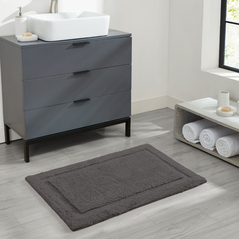 Lydia Border Plush Bath Mat
