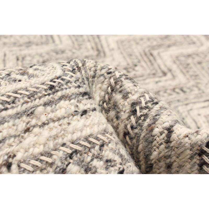 ECARPETGALLERY Hand Tufted Timeless Khaki Wool Rug - 5'3 x 7'11