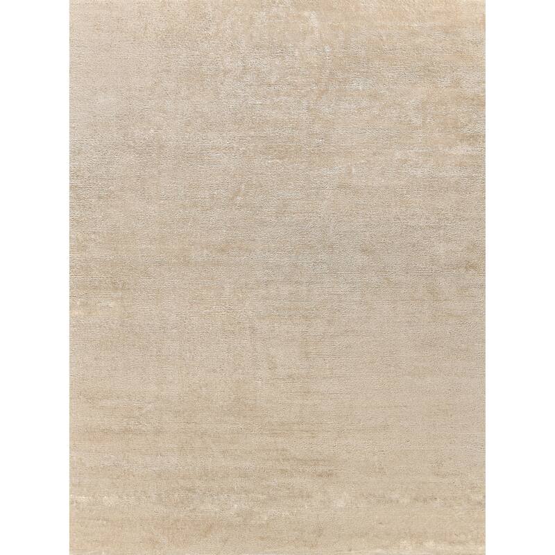 EXQUISITE RUGS Plush Hand-knotted Ivory Area Rug.