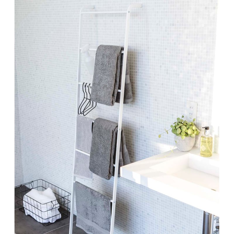 Yamazaki Home Leaning Storage Ladder, Steel, Holds 13.2 lbs - L 9.45 x W 17.72 x H 62.99 inches