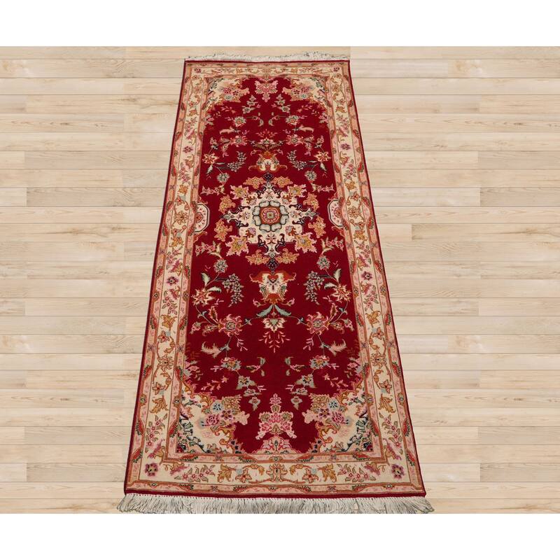 2'7''x6 Runner Hand Knotted Wool Fuschia Traditional 300 KPSI Rug - 2' 7'' x 6'