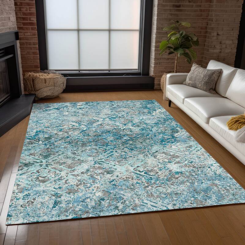 Machine Washable Indoor/ Outdoor Chantille Diamonds Distressed Rug