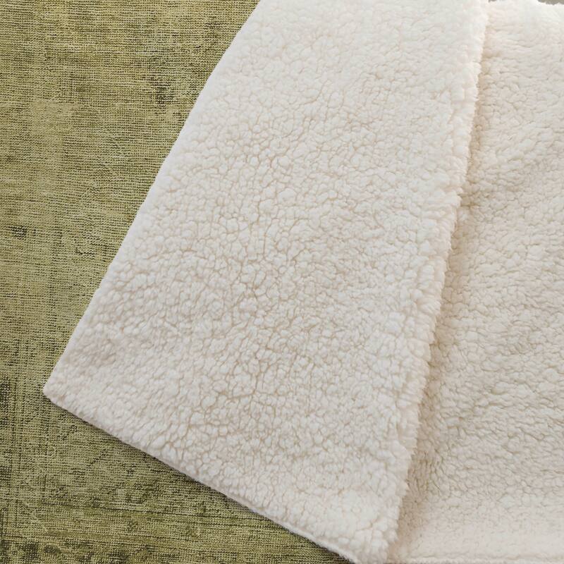 Premium Machine Washable Vintage Traditional Sherpa Throw Blanket