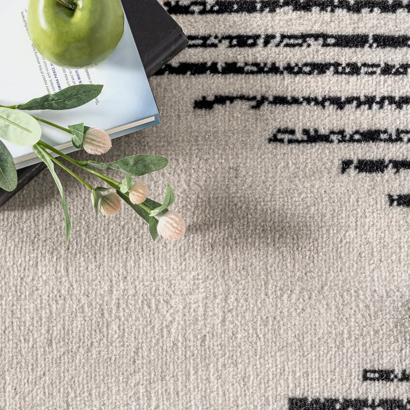 Nuloom Romina Diamond Stripes Area Rug