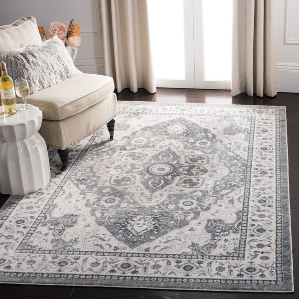 slide 2 of 5, SAFAVIEH Isabella Vergilia Traditional Oriental Rug - Grey/Cream - 5' 3" x 7' 6"