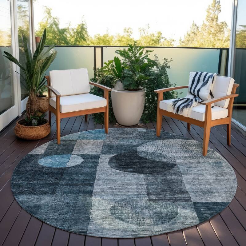 Machine Washable Indoor/ Outdoor Abstract Geo Chantille Rug