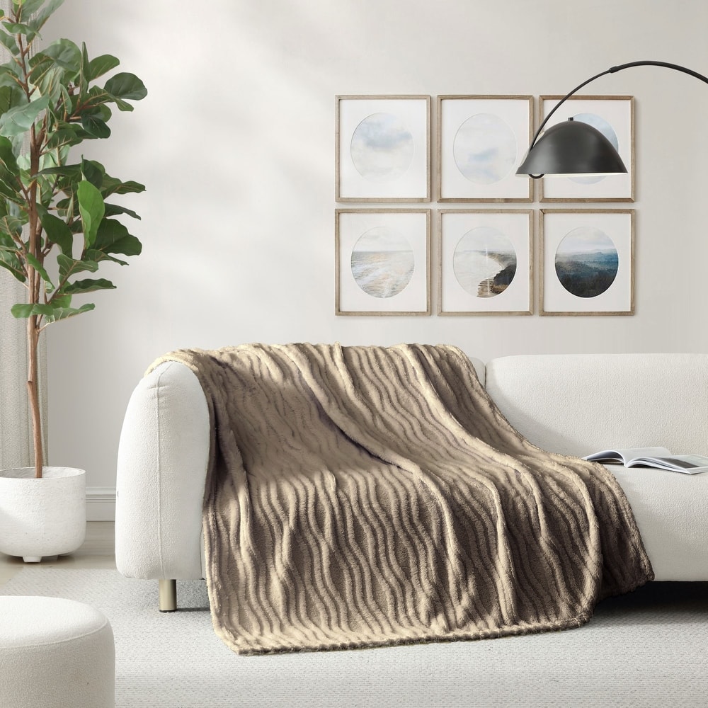 Swift Home Patterned Jacquard Plush Throw Blanket - 50" x 70"