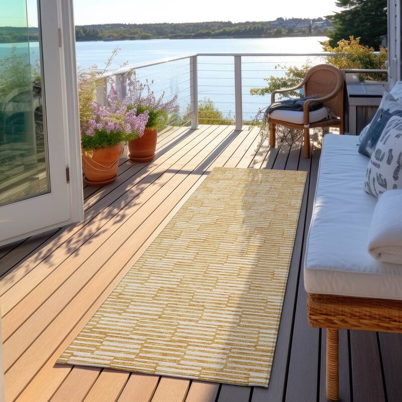 Machine Washable Indoor/ Outdoor Chantille Stripe Blocks Rug - Gold - 2'3" x 7'6"