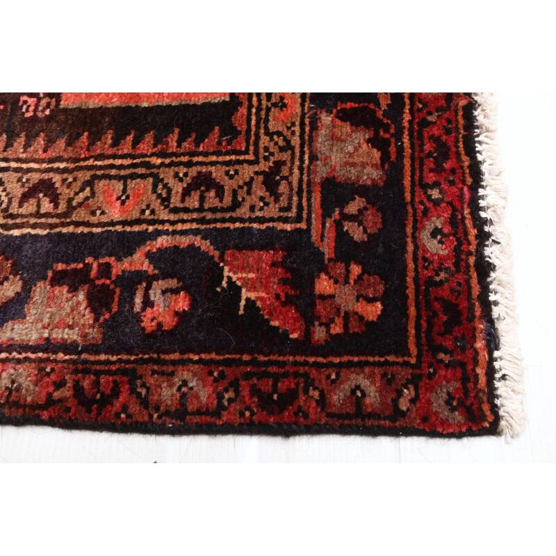 ECARPETGALLERY Hand-knotted Andelz Light Red Wool Rug - 4'8 x 6'8