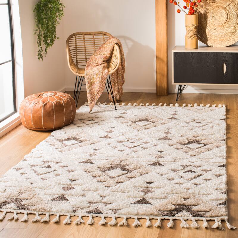 SAFAVIEH Moroccan Tassel Shag Kobi 2-inch Thick Rug - 4' x 6' - Ivory/Brown - Rectangle