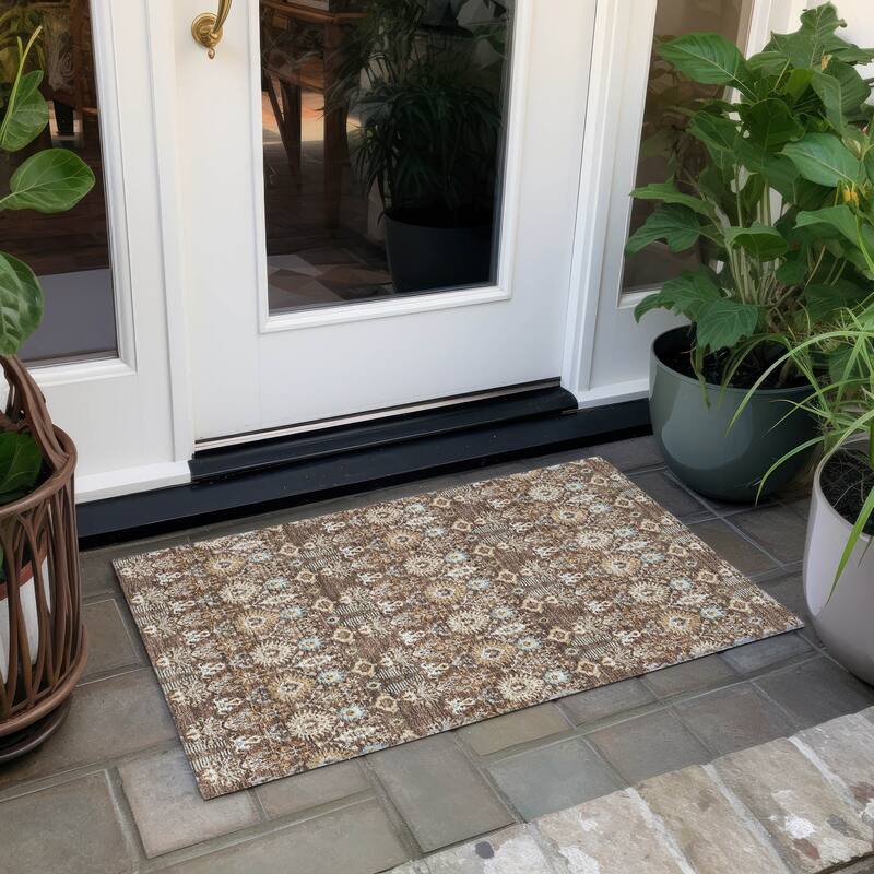 Machine Washable Indoor/ Outdoor Traditional Xander Chantille Rug - Brown - 1'8" x 2'6"