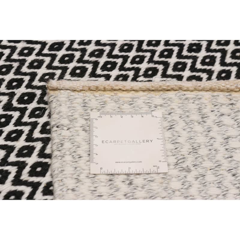 Nevada Black Kilim 5'1" x 8'2" - 5'1 x 8'2