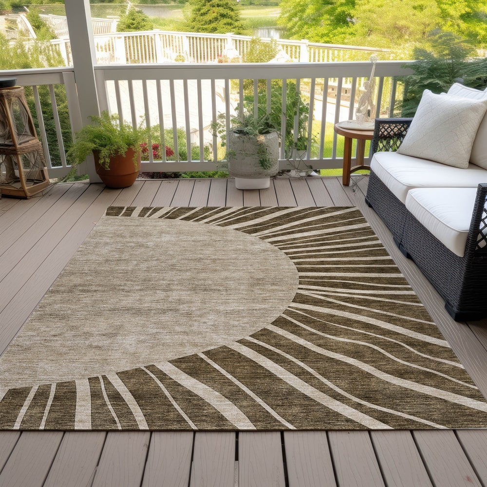 Machine Washable Indoor/ Outdoor Chantille Modern Sunburst Rug
