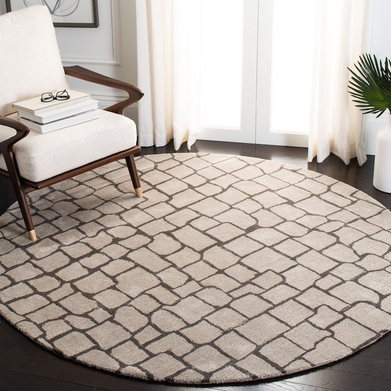 SAFAVIEH Handmade Soho Brittaney Abstract N.Z. Wool Rug - 6' Round - Silver/Grey