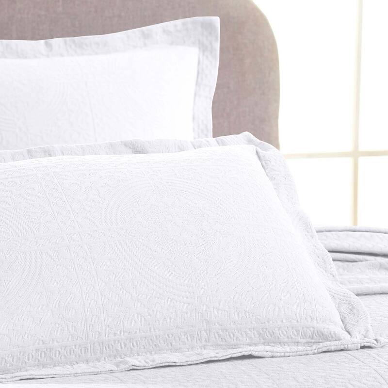 Superior Fleur De Lis Cotton Decorative Bedspread Set