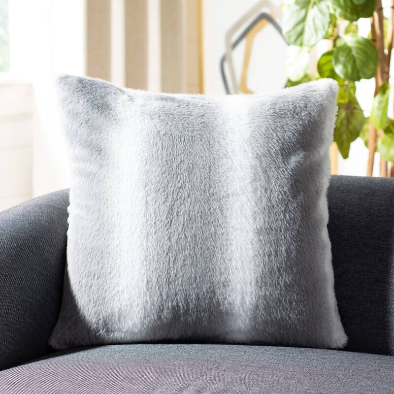 SAFAVIEH 20" Mercia Pillow