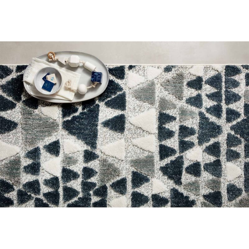 Alexander Home Vail Mid-century Modern Geometric Diamonds Area Rug