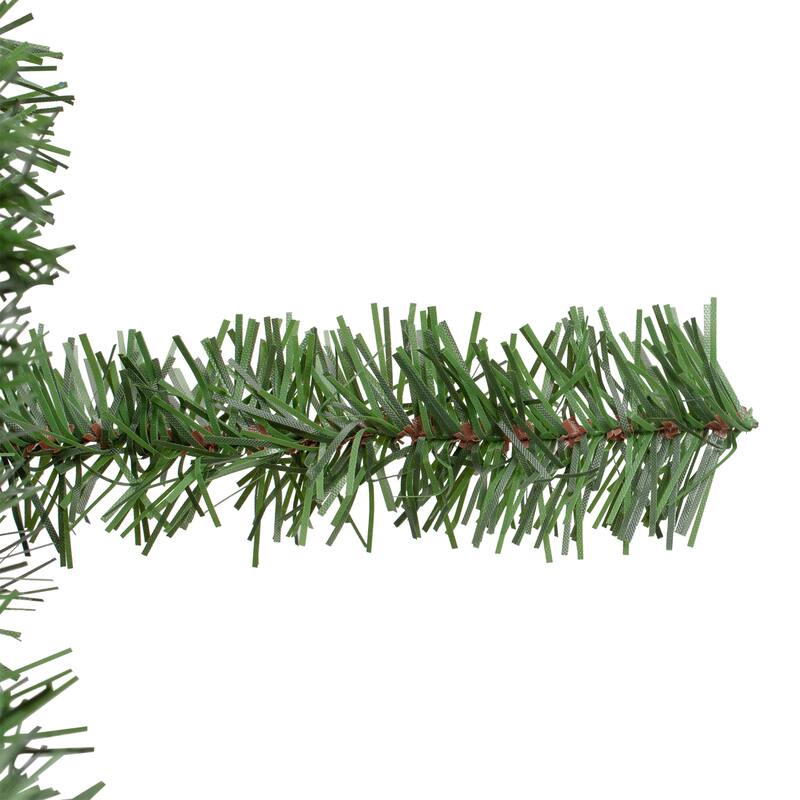 Canadian Pine Artificial Christmas Wreath - 24" - Unlit