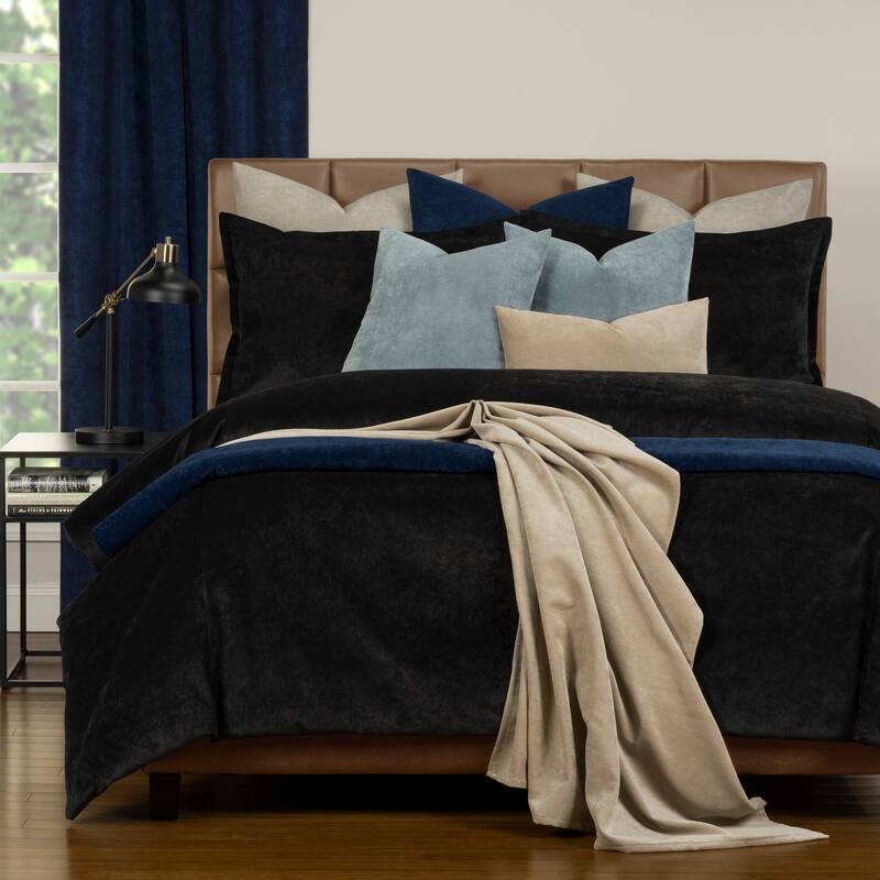 Mixology Padma 7 Piece Duvet Cover and Insert Set