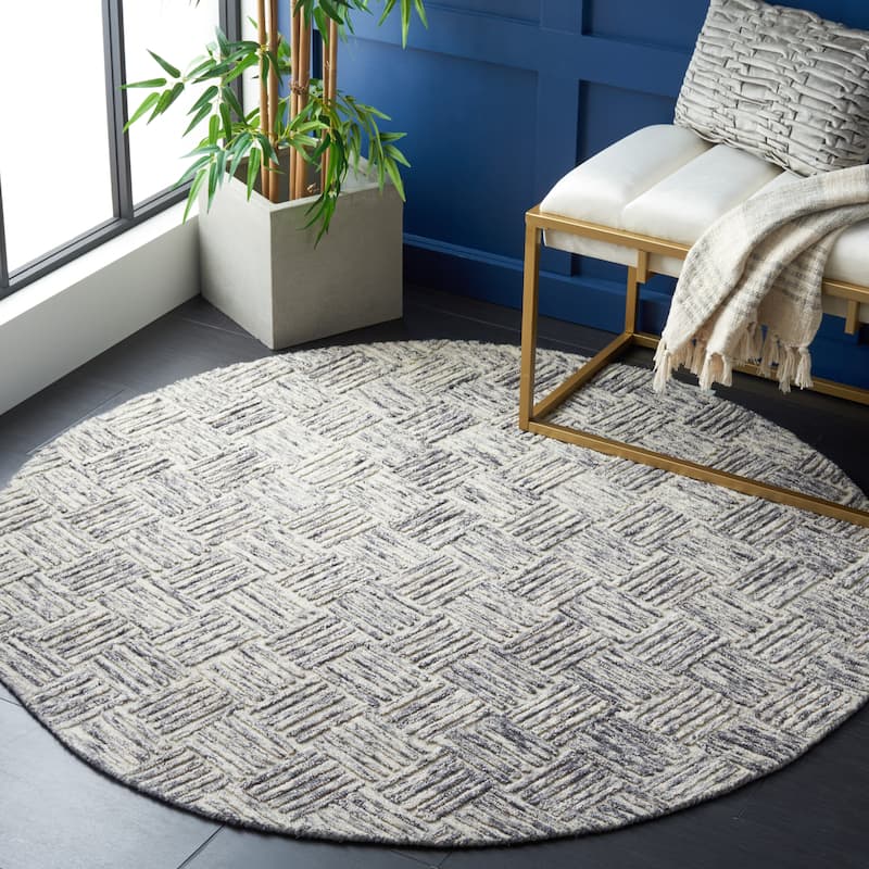 SAFAVIEH Handmade Micro-Loop Cosima Wool Rug - 5' Round - Grey