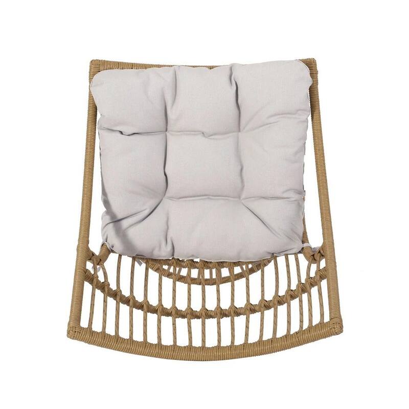 Charming Wicker Chair and Side Table Set for Stylish Outdoor Spaces
