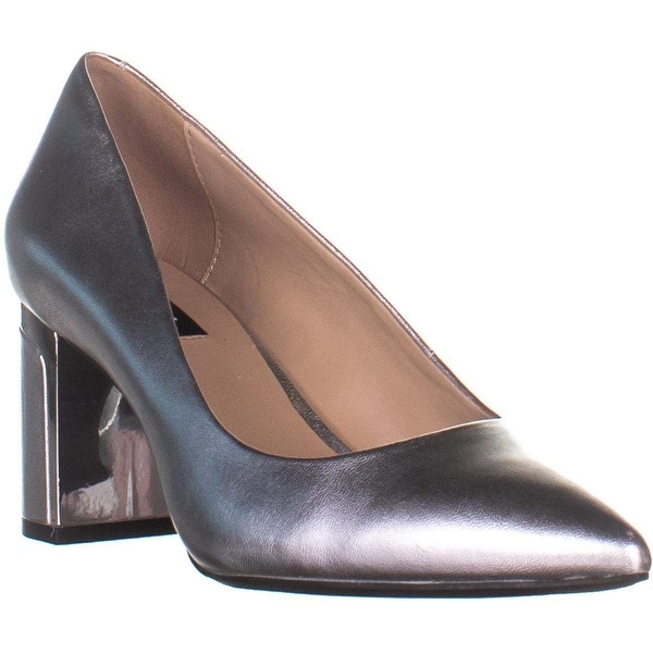 womens leather pumps
