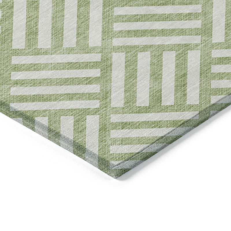 HomeRoots Geometric Transitional Rectangle Outdoor Rug