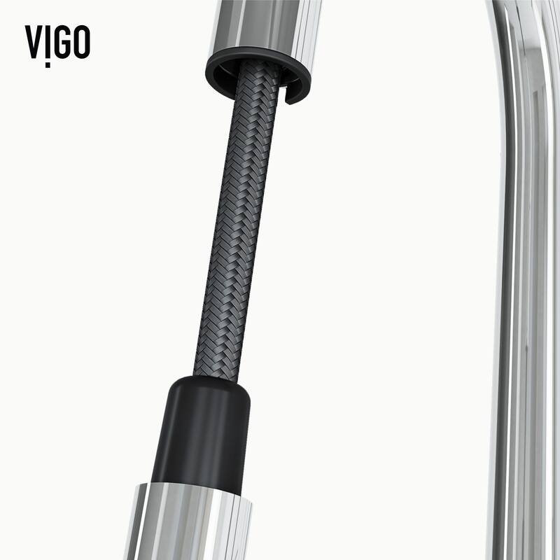 Vigo VG02029S Greenwich 1.8 GPM 18" H Single Handle Single Hole Pull