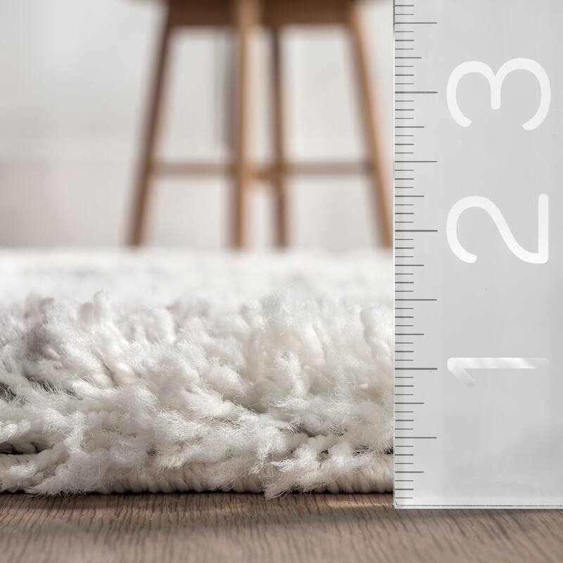 Nuloom Malika Soft & Cozy Trellis Shag Area Rug