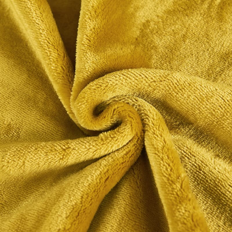 Christmas Solid Flannel Fleece Throw Blanket