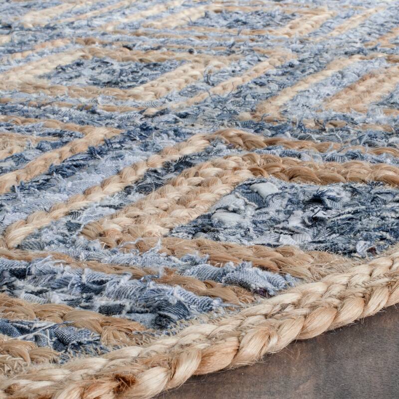 SAFAVIEH Cape Cod Elfie Handmade Jute Area Rug