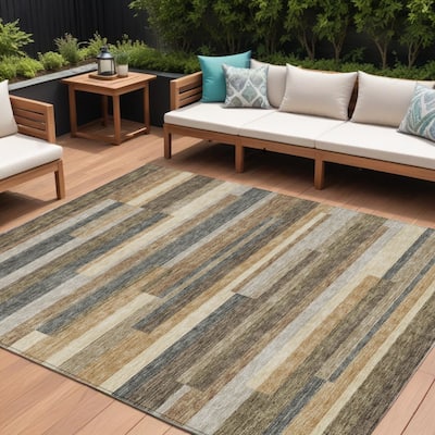 HomeRoots Striped Transitional Rectangle Outdoor Rug