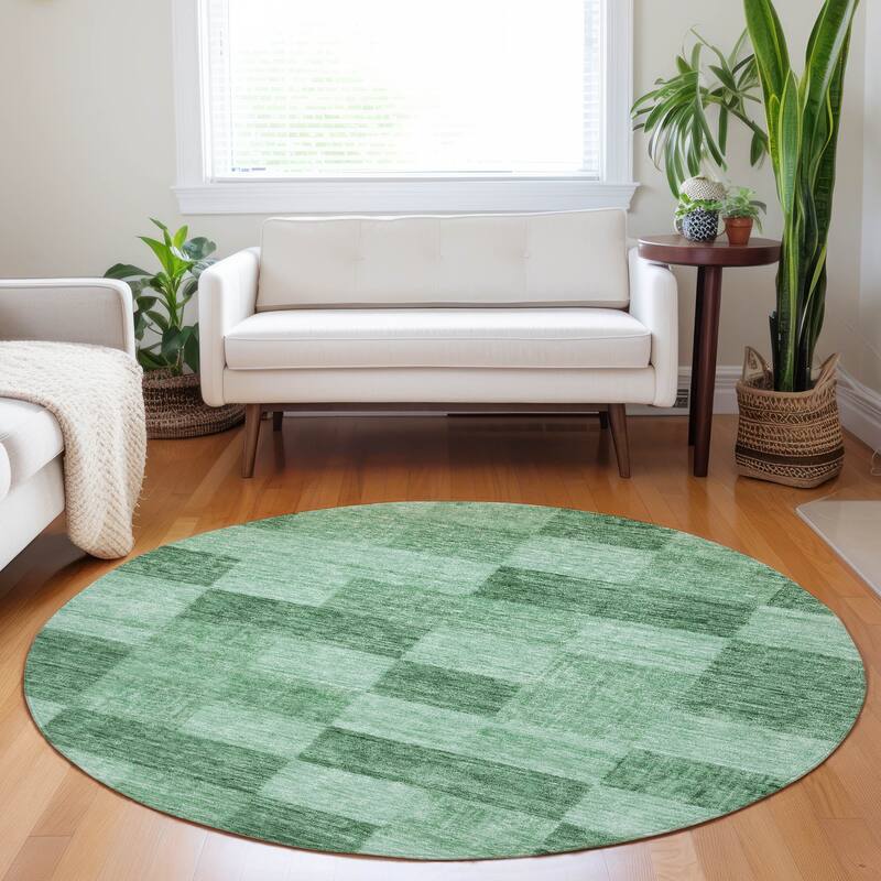 Machine Washable Indoor/ Outdoor Checker Chantille Rug - Green - 8' x 8'
