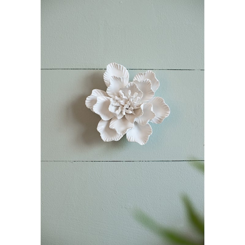 Modern Porcelain Flowers Sculpture Wall Decor Hanging Wall Decor, for Girls Room Hallway Farmhouse Home Decor - White